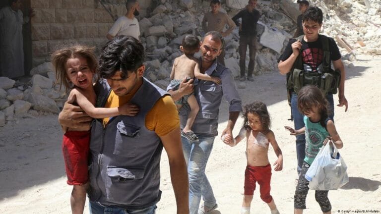 Humanitarian corridors under the weight of artillery fire... Aleppo opens access points to evacuate civilians from "Ashrafiya and Sheikh Maqsoud"