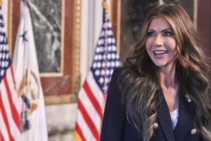 US Homeland Security Secretary accuses Minnesota governor of inciting protesters: "Hate speech fuels violence."