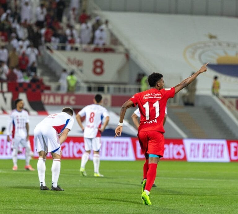 Ninth consecutive victory... Shabab Al Ahli crushes Sharjah 4-1 in the UAE League
