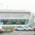 بولندا تعيد فتح مطاري لوبلين وجيشوف