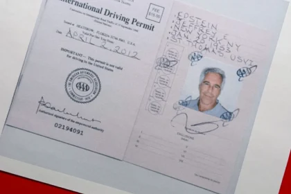 «بنك الفاتيكان فى مرمى الشبهات».. رسائل إبستين تثير عاصفة تساؤلات حول أسرار مالية غامضة