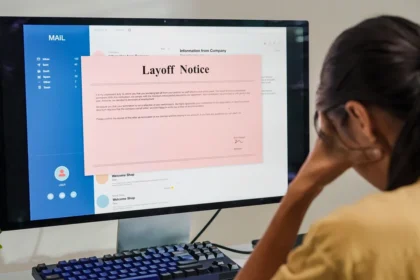 موجة تسريحات تضرب الشركات الأمريكية مع تراجع حاد في نوايا التوظيف